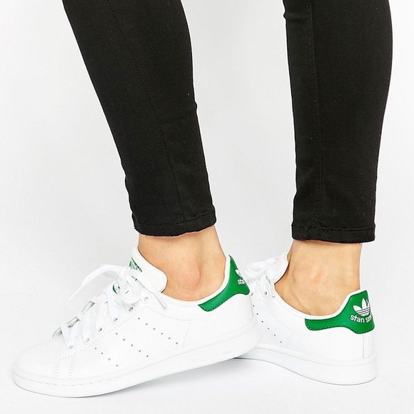adidas Shoes - Adidas Stan Smith
